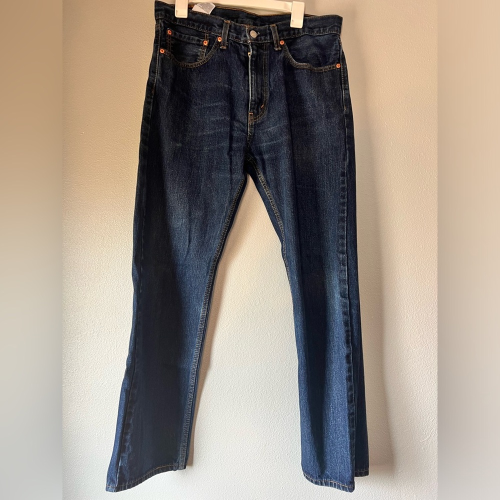 Levis 505 Mens Jean Size 34/32 straight leg